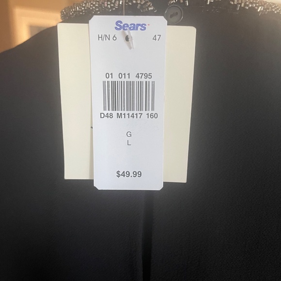 light weight classy blouse - Picture 3 of 3